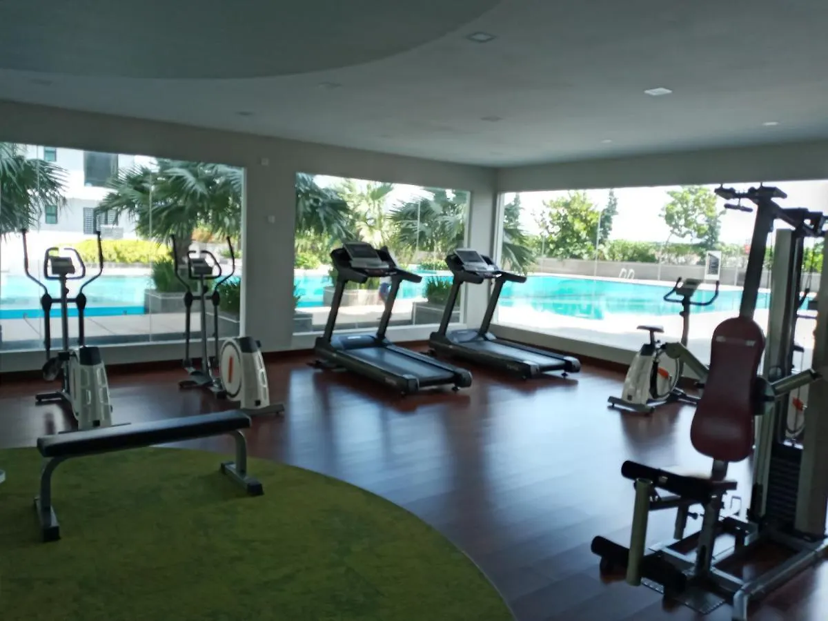 D'Zayn Serviced Apartment At The Platino Johor Bahru 0*,